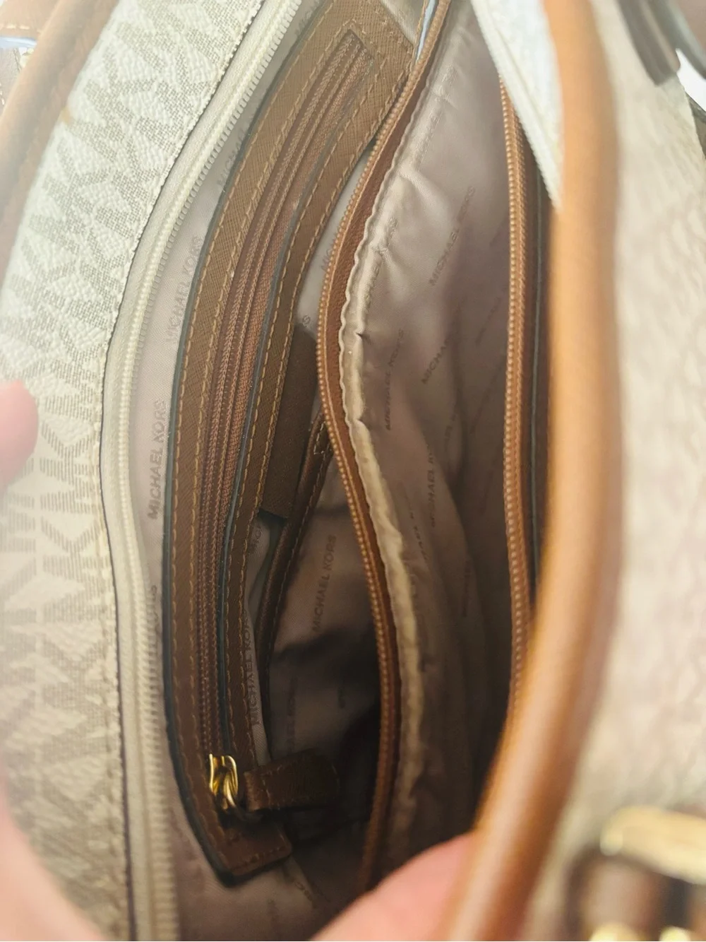 Michael Kors Jet Set Logo Pocket Tote Bag